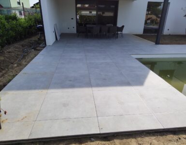 Polaganje Keramike 90x90x2cm Leplenje In Distančniki