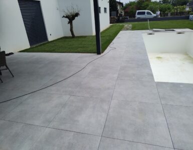 Polaganje Keramike 90x90x2cm Leplenje In Distančniki