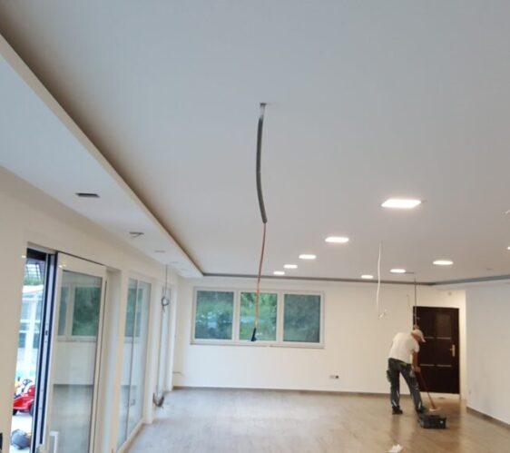 Prepustite suhomontažna dela izkušenemu mojstru.