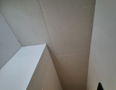 Spuščen Strop Z Pocinkano Podkonstrukcijo