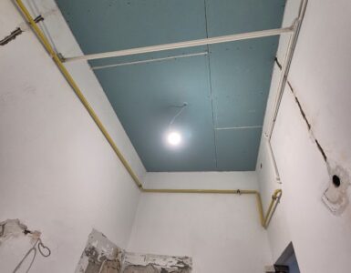 Spuščen Strop Z Pocinkano Podkonstrukcijo