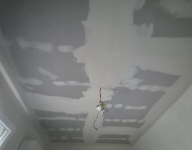 Spuščen Strop Z Pocinkano Podkonstrukcijo