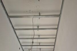 Spuščen Strop Z Pocinkano Podkonstrukcijo